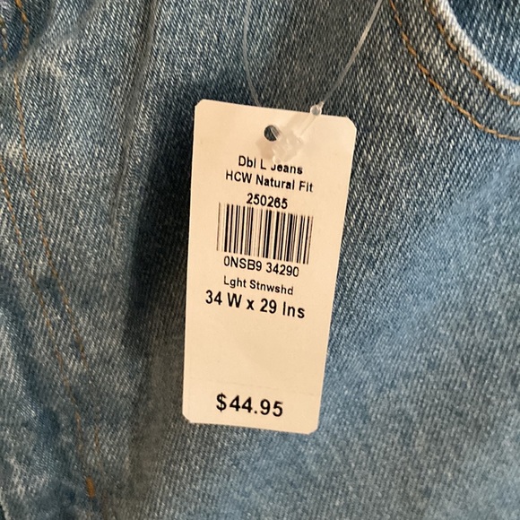 L.L. Bean Men’s Comfort Waist Jeans - Picture 3 of 5